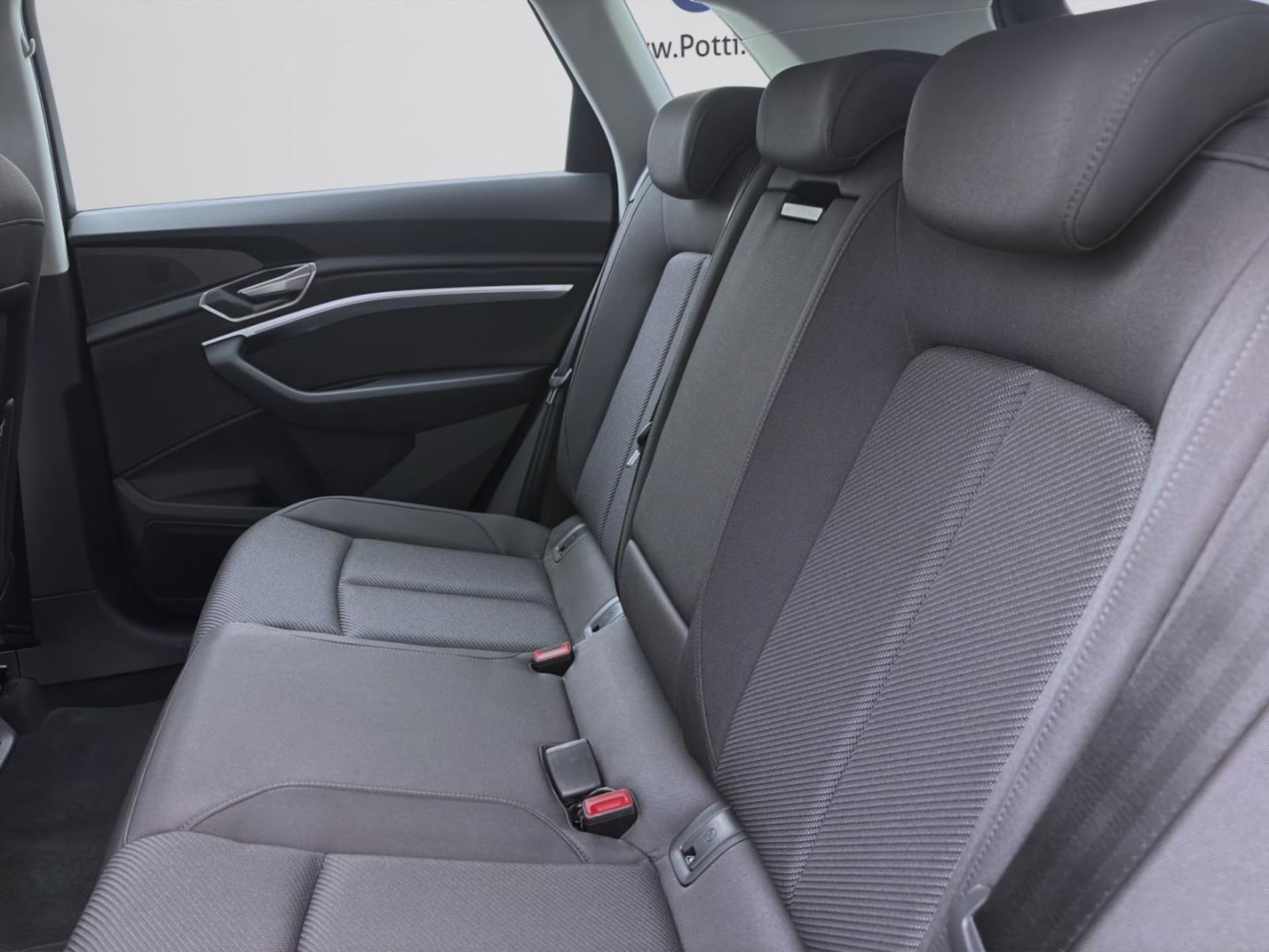 Audi Q8 e-tron S line