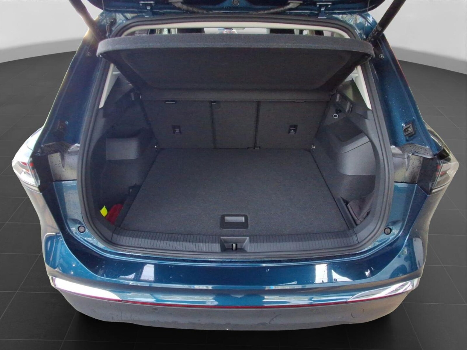 Volkswagen Tiguan – Bild 17