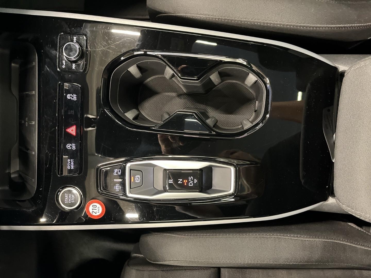 Bild über Audi A6 Avant TFSI 150 kW S tronic - für weitere Informationen kontaktieren Sie den Audi Partner