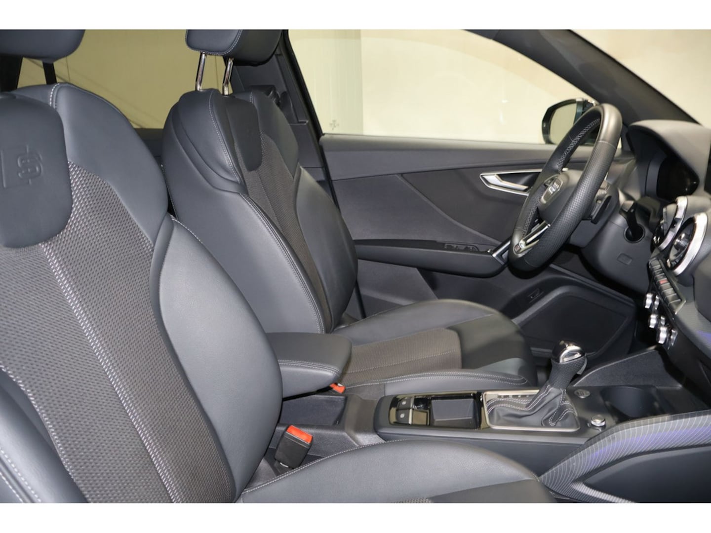 Bild über Audi Q2 S line 35 TFSI S tronic - für weitere Informationen kontaktieren Sie den Audi Partner