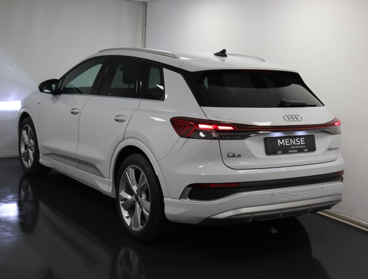 Image about Audi Q4 e-tron 40 e-tron
