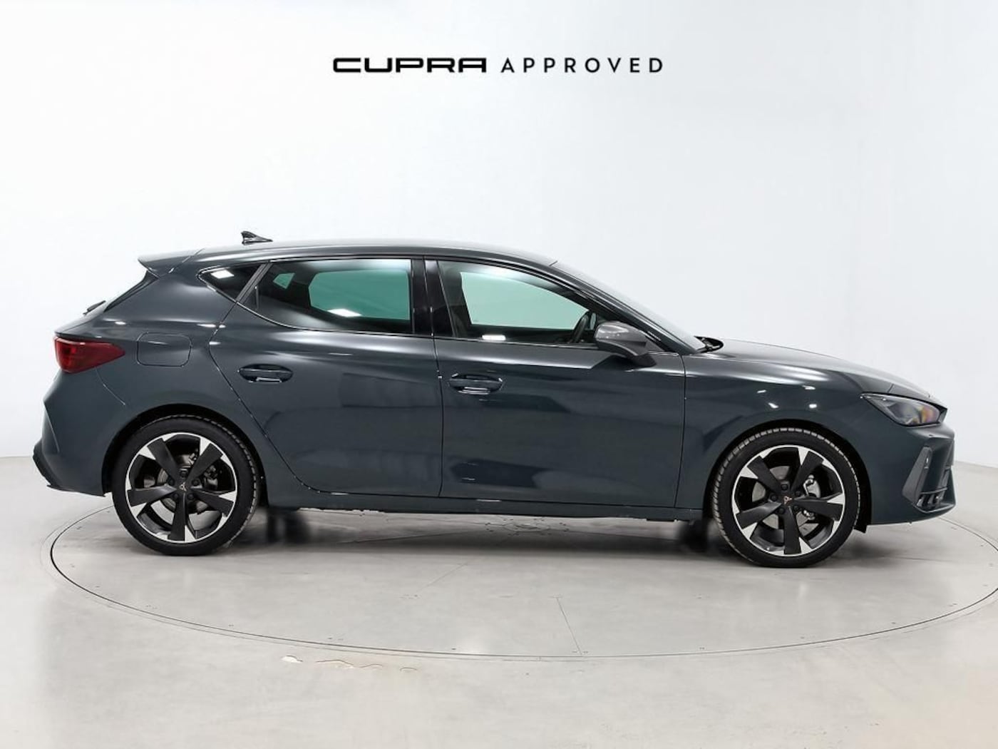 CUPRA Leon León 1.5 eTSI DSG 110 kW (150 CV) — photo 3