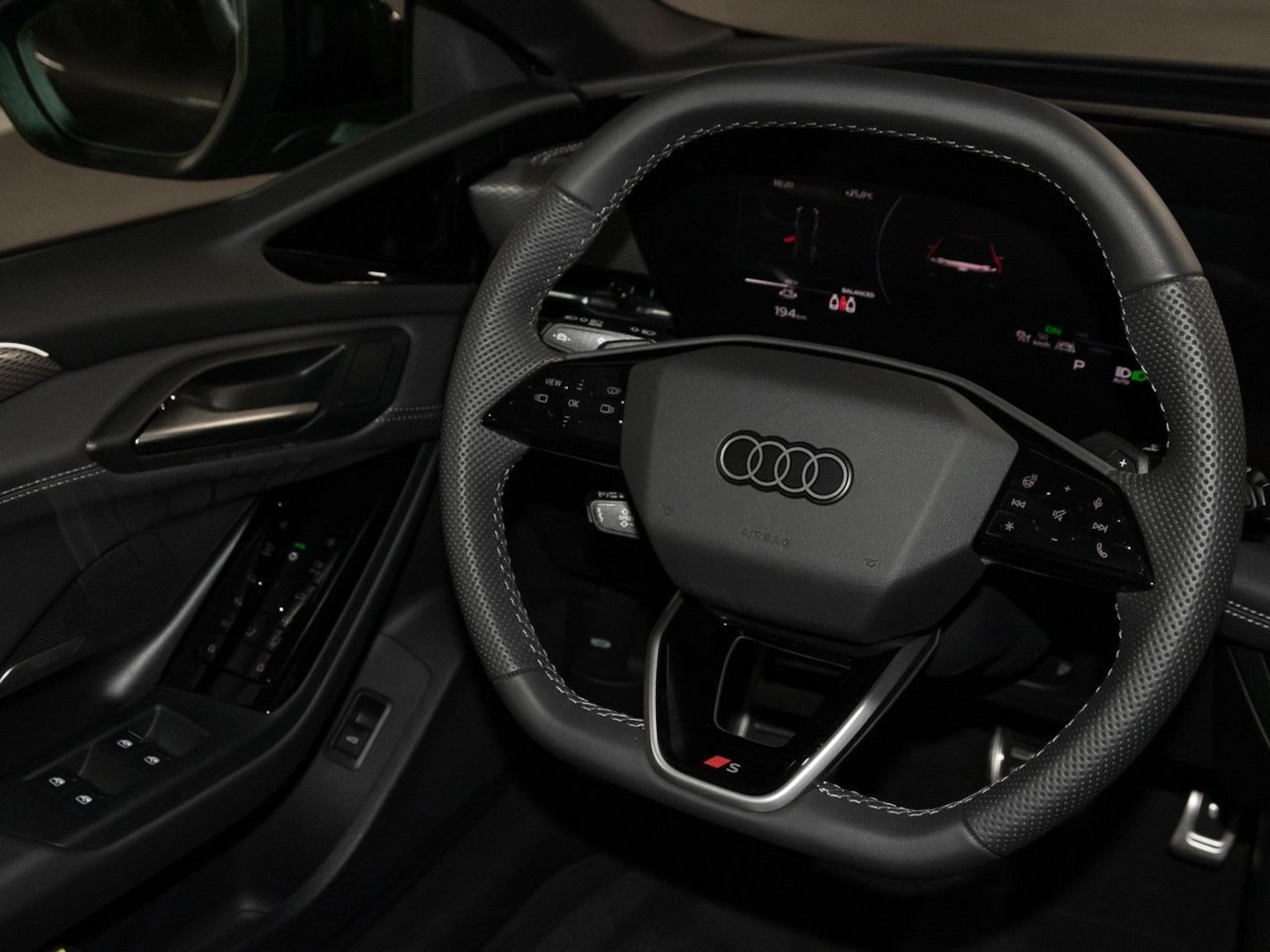 Bild über Audi A6 Avant e-tron e-tron quattro - für weitere Informationen kontaktieren Sie den Audi Partner