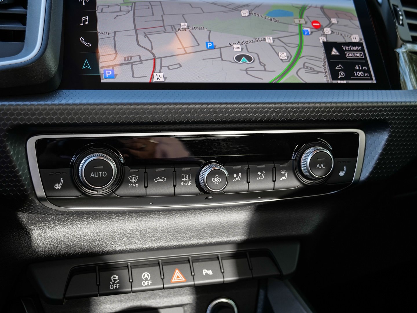 Bild über Audi A1 Sportback advanced 30 TFSI Schaltgetriebe - für weitere Informationen kontaktieren Sie den Audi Partner