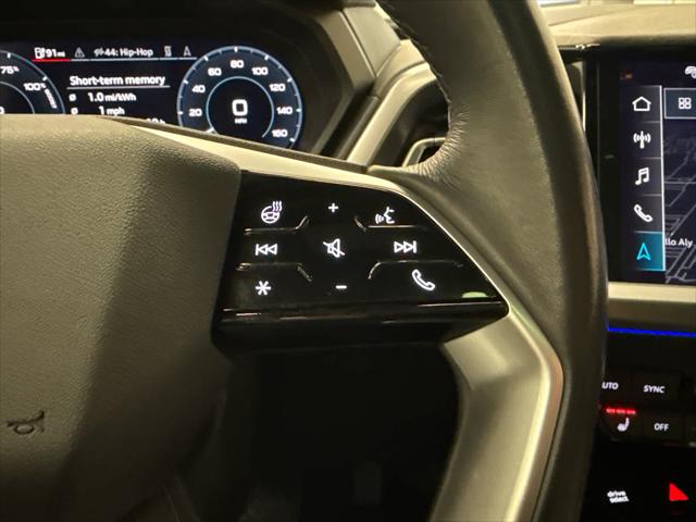 2024 AUDI Q4 - Image 9