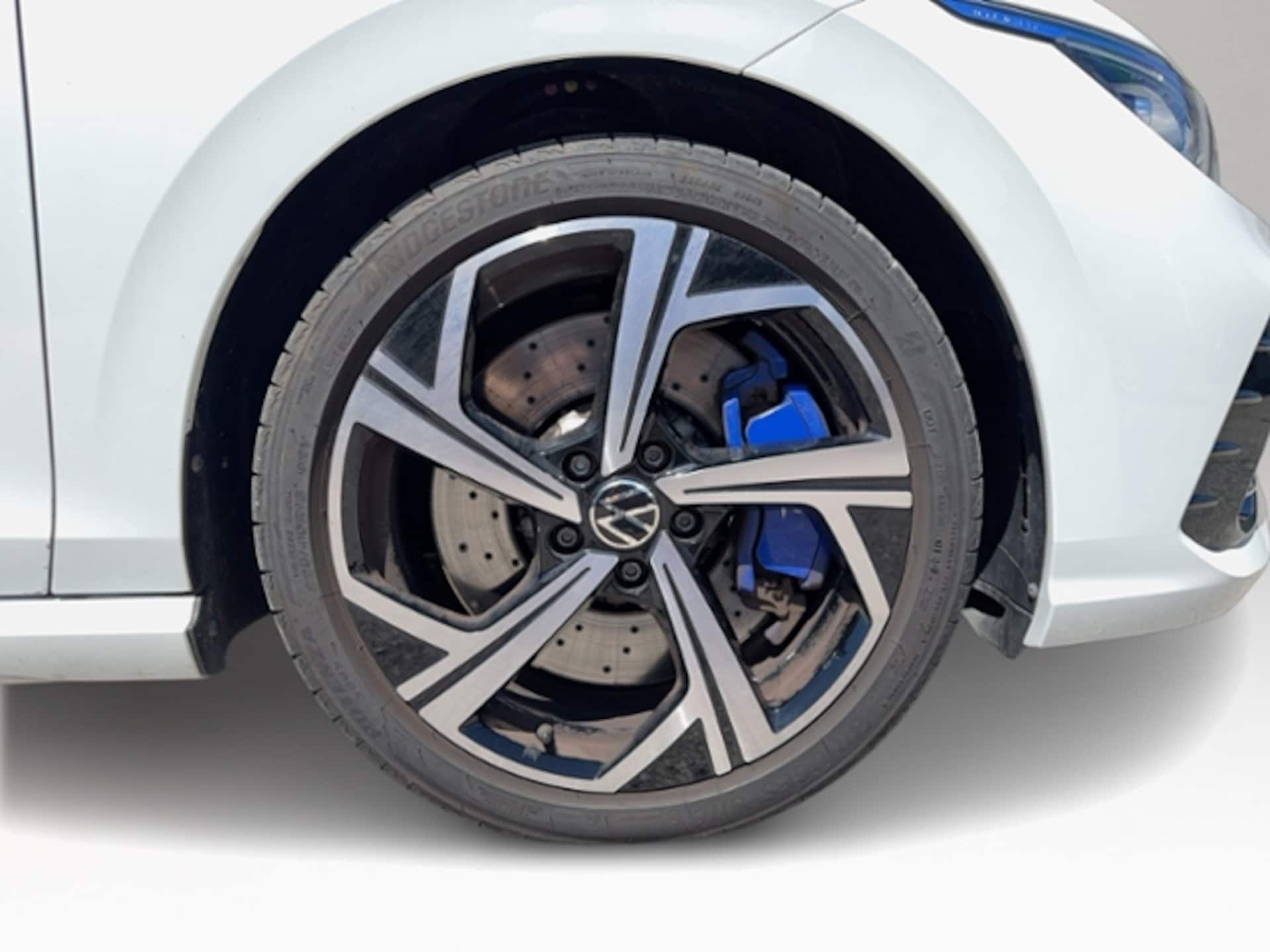 Volkswagen Golf R