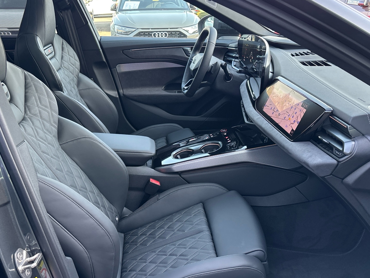 Bild über Audi A6 Avant edition one TDI quattro 150 kWS tronic - für weitere Informationen kontaktieren Sie den Audi Partner
