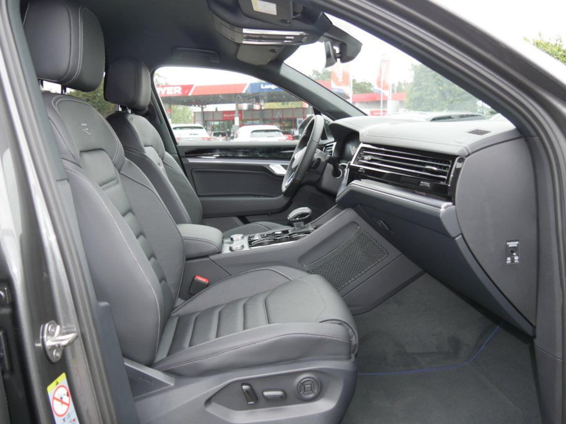 Volkswagen Touareg R