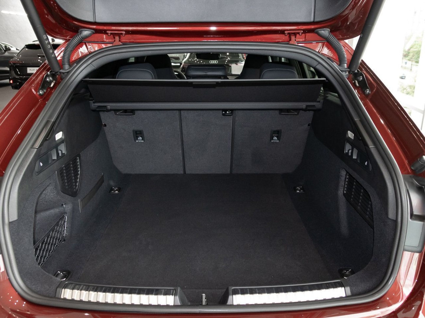 Bild über Audi A5 Avant TDI quattro 150 kW S tronic - für weitere Informationen kontaktieren Sie den Audi Partner
