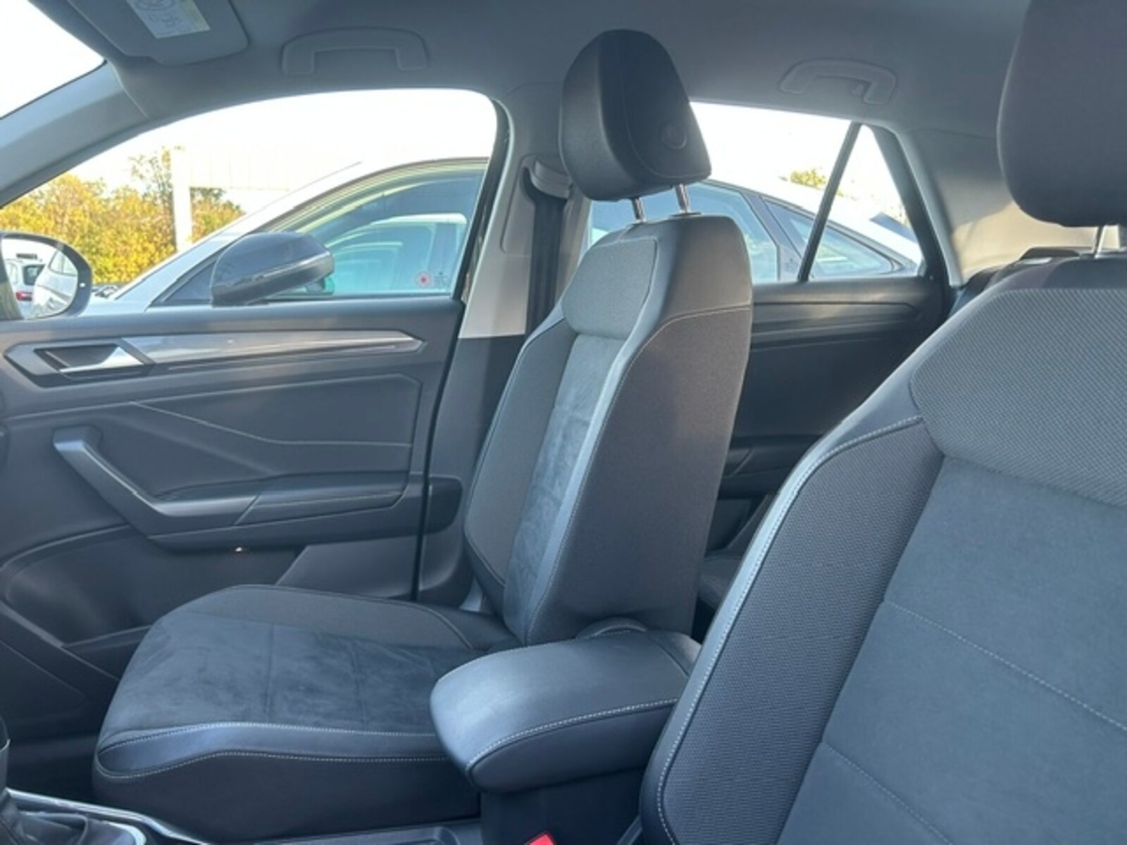 Volkswagen T-Roc – Bild 5