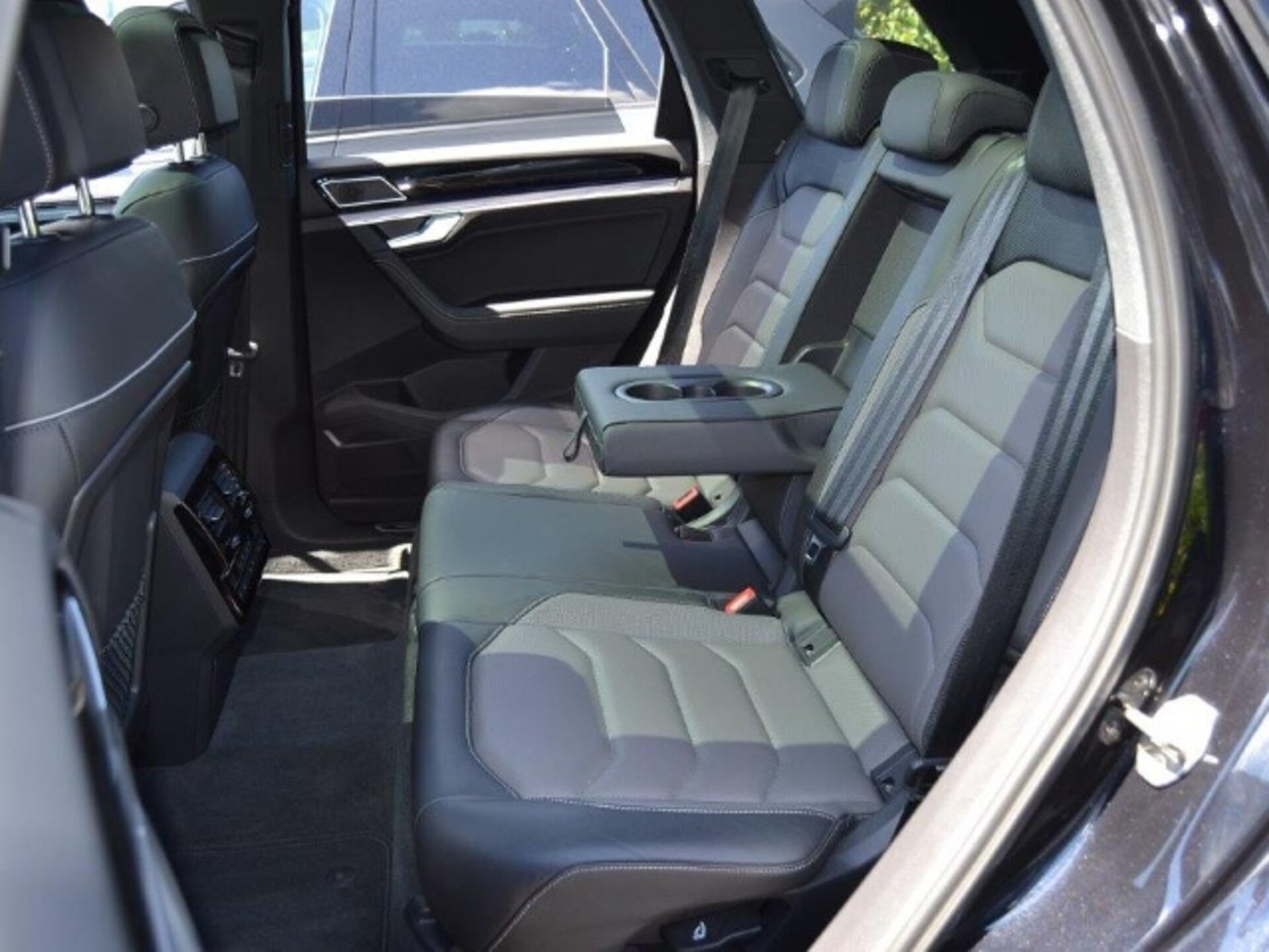 Volkswagen Touareg Basis-Modell