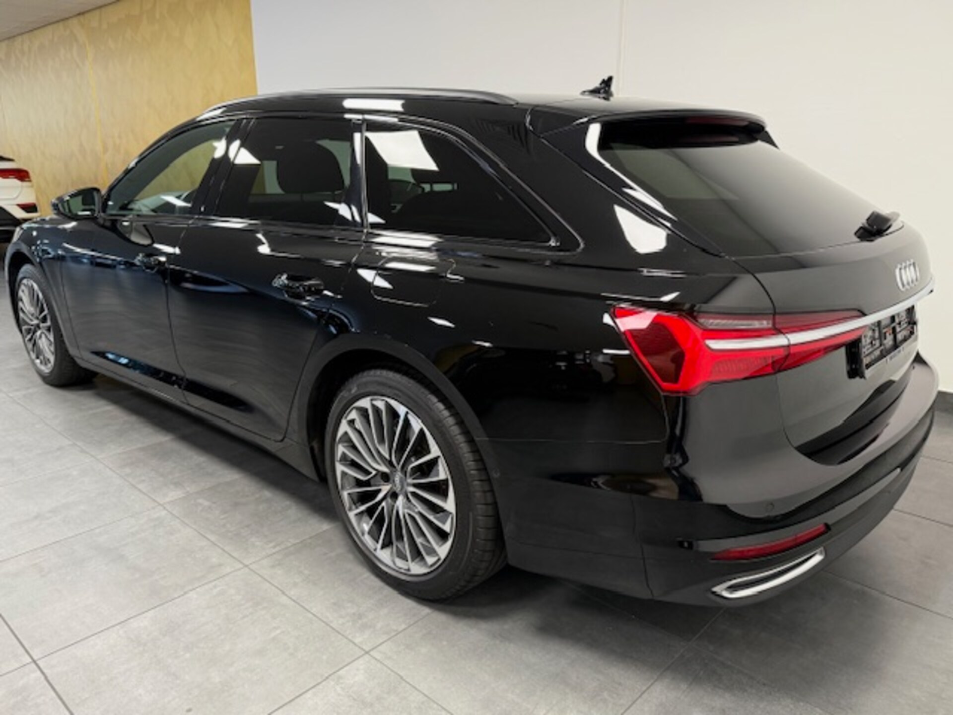 Audi A6 Avant TFSI e