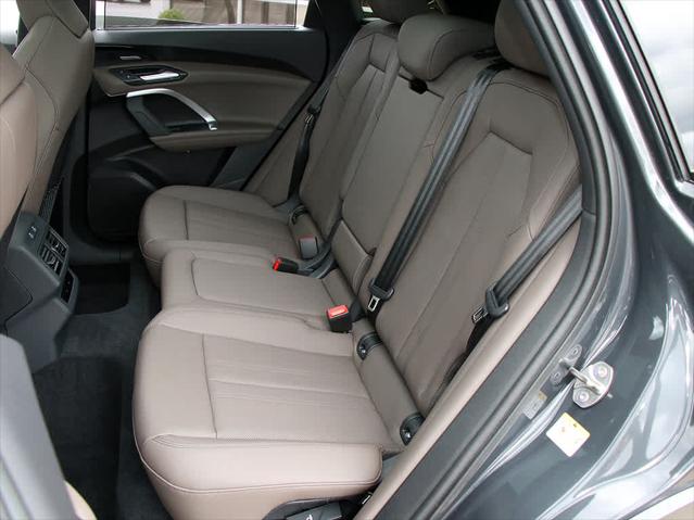 2025 AUDI Q5 - Image 13