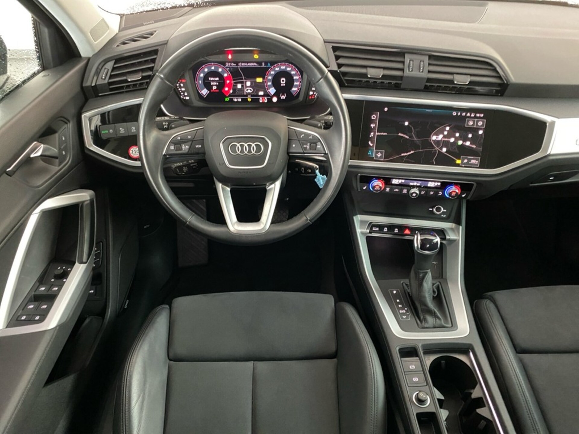 Audi Q3 Sportback S line