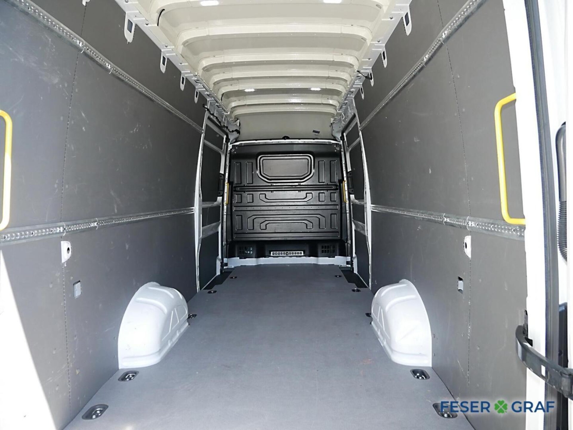 Volkswagen Crafter Kasten langer Radstand