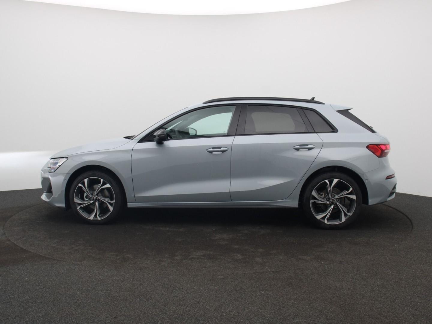 Bild über Audi A3 Sportback TFSI 110 kW S tronic - für weitere Informationen kontaktieren Sie den Audi Partner