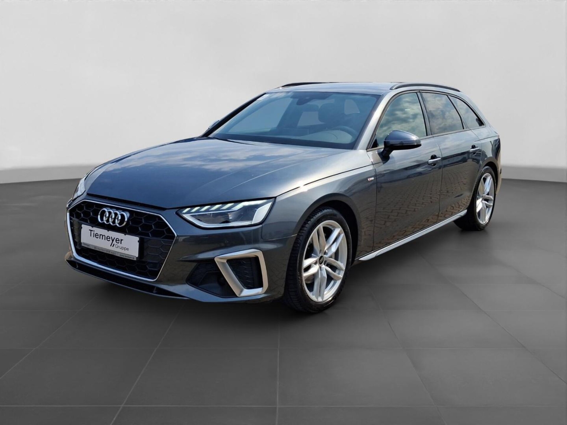 Audi A4 Avant S line
