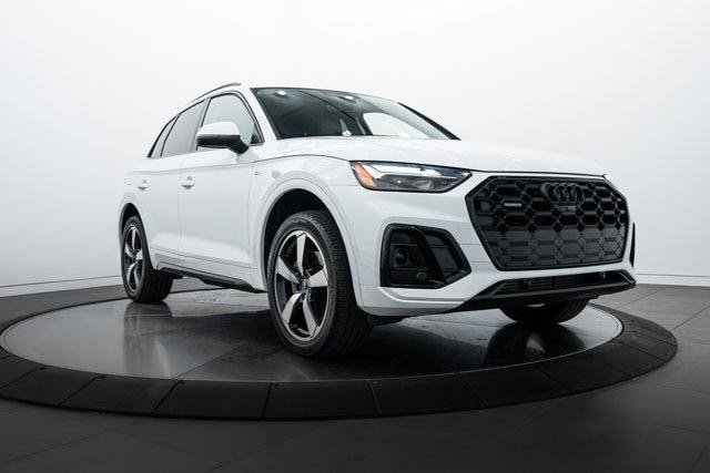 Used 2023 Audi Q5 Premium Plus with VIN WA1EAAFY8P2005137 for sale in Highland Park, IL