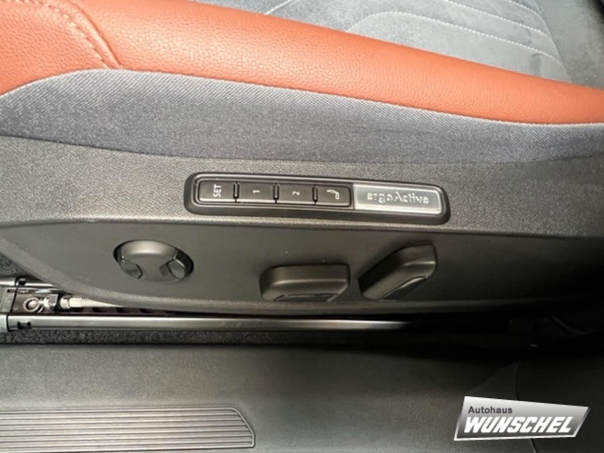 Volkswagen ID.4 1st Max