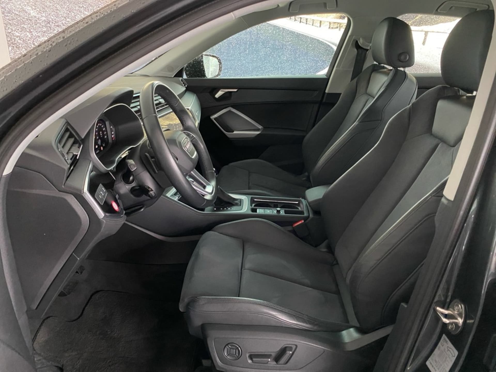 Audi Q3 Sportback S line