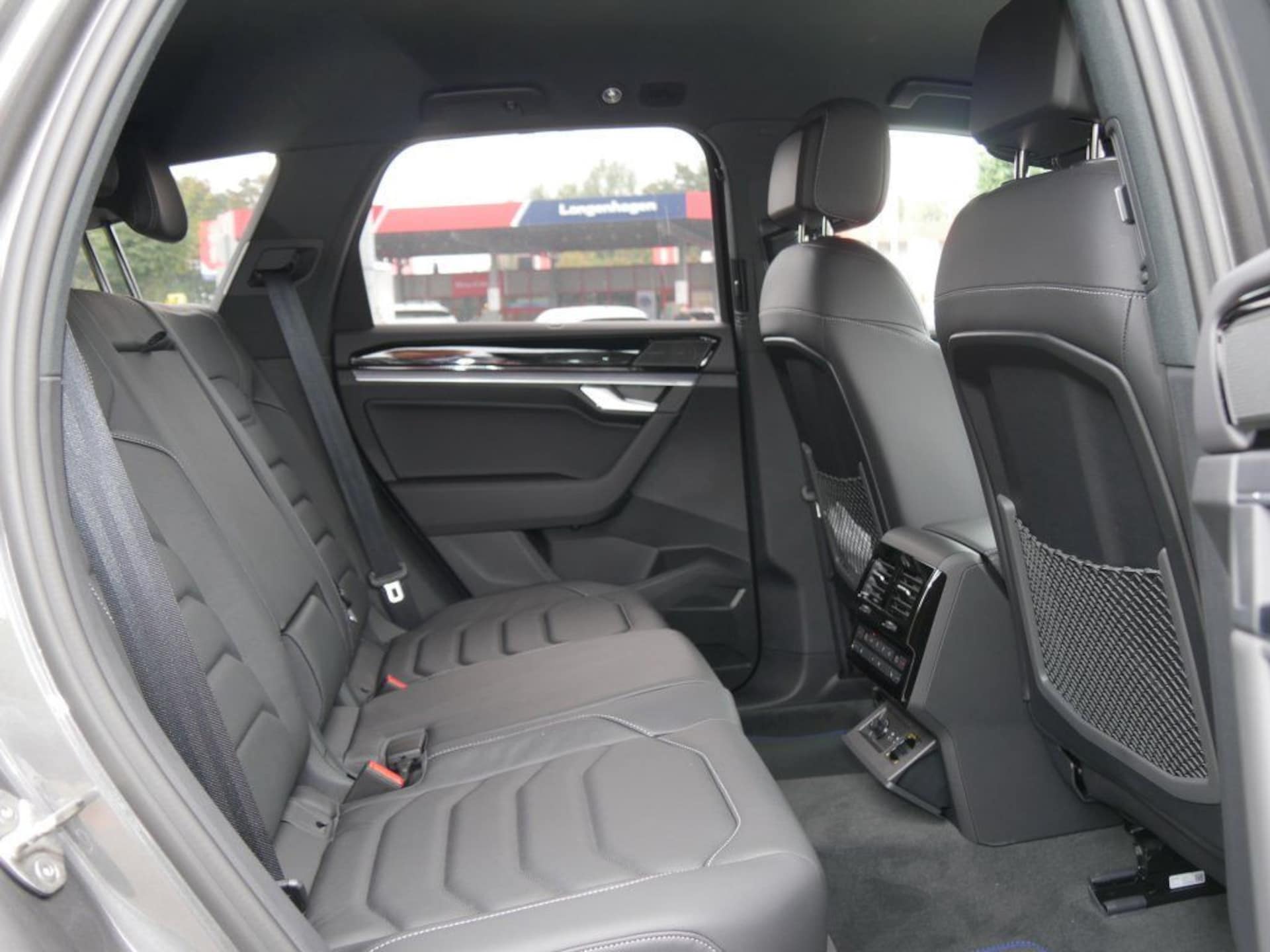 Volkswagen Touareg R