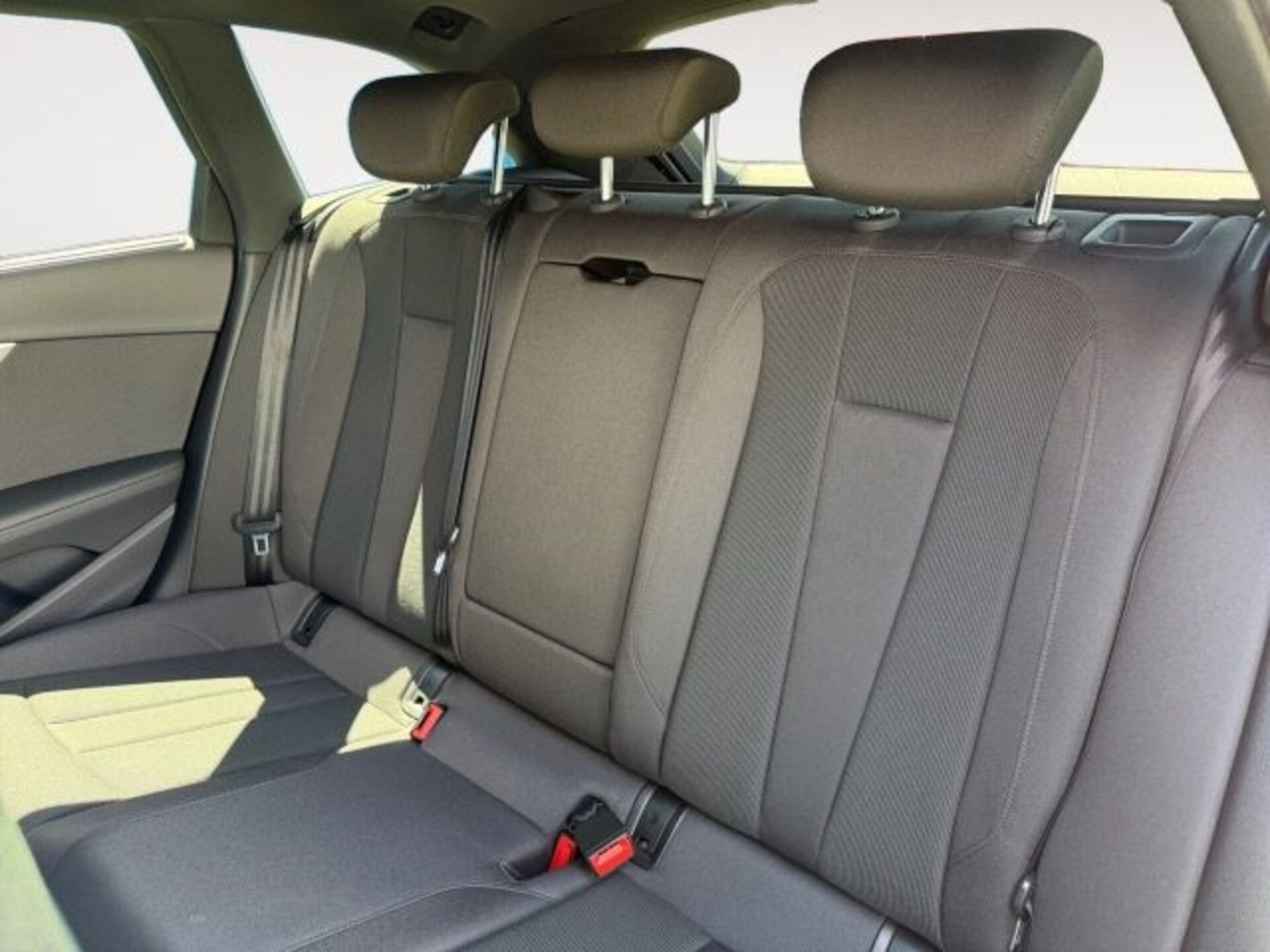 Audi A4 Avant S line