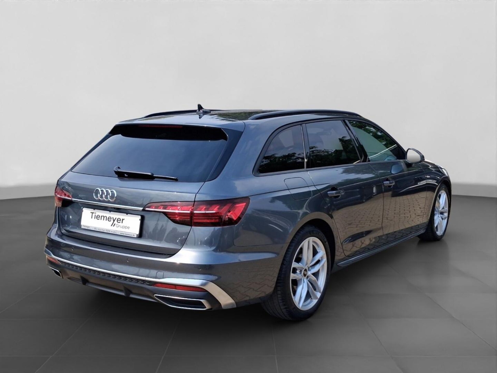 Audi A4 Avant S line