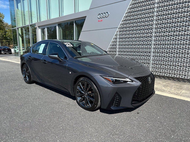 2023 Lexus IS