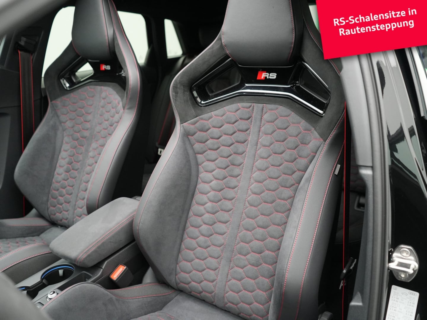 Bild über Audi RS 3 Sportback TFSI quattro 294 kW S tronic - für weitere Informationen kontaktieren Sie den Audi Partner