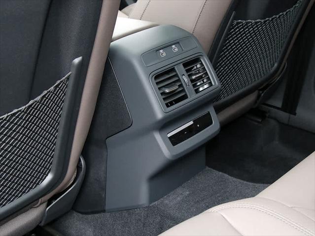 2025 AUDI Q5 - Image 15