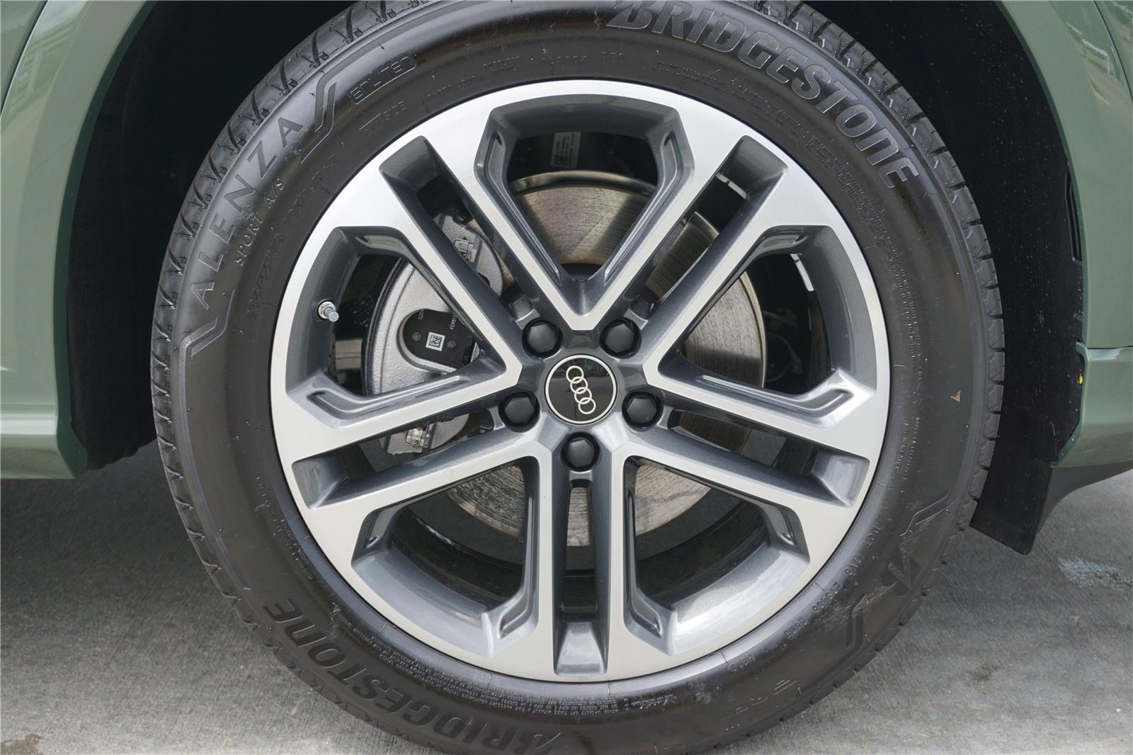 2025 Audi Q5 Premium - Photo 21
