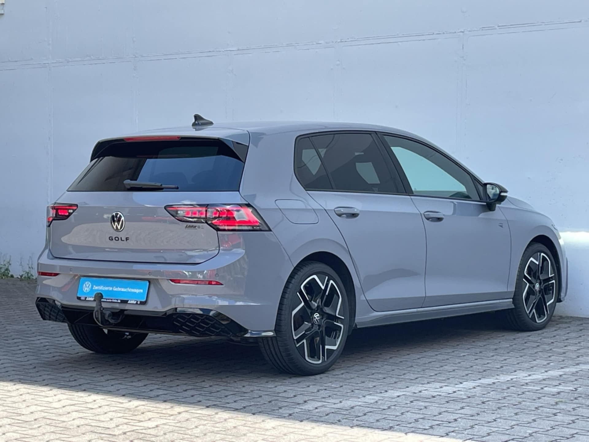 Volkswagen Golf R-Line