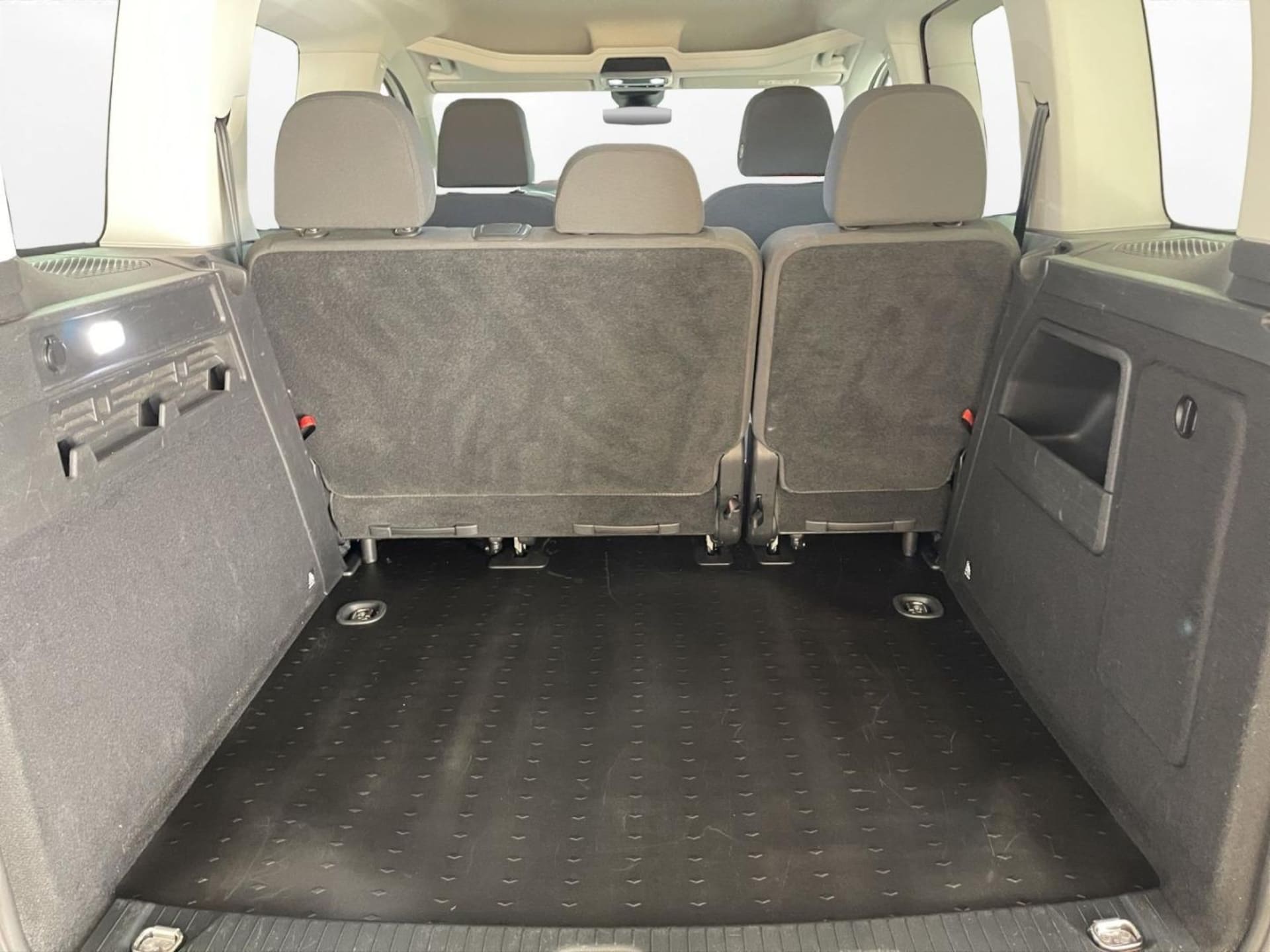 Volkswagen Caddy Kombi Basis-Modell