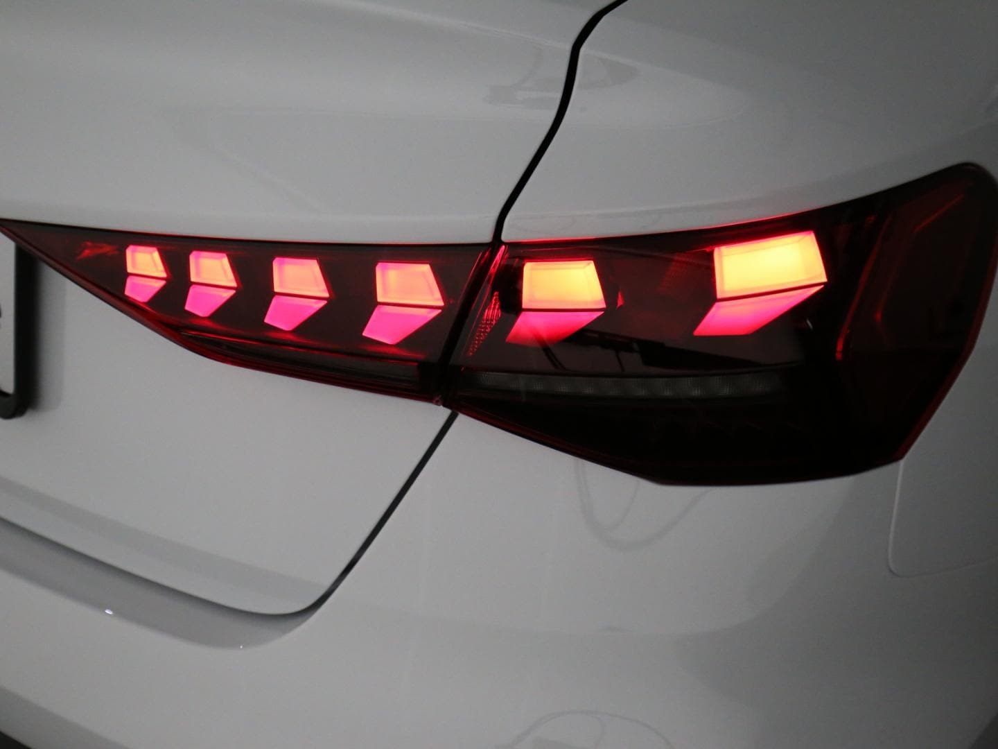 Bild über Audi A3 Limousine S line TFSI S tronic - für weitere Informationen kontaktieren Sie den Audi Partner