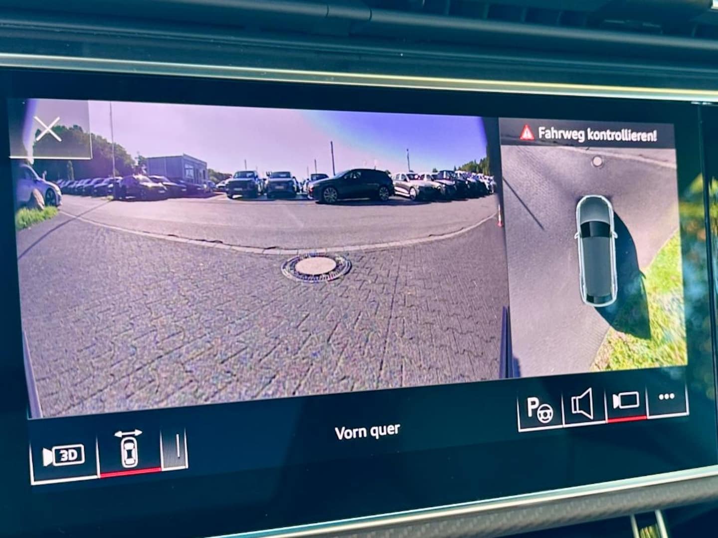 Bild über Audi SQ8 SUV TFSI quattro tiptronic - für weitere Informationen kontaktieren Sie den Audi Partner