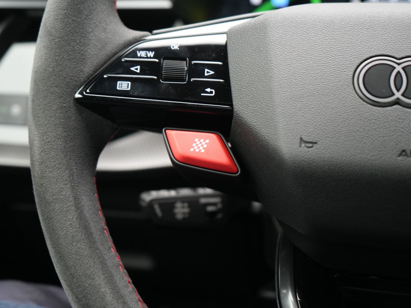 Bild über Audi RS 3 Sportback TFSI quattro 294 kW S tronic - für weitere Informationen kontaktieren Sie den Audi Partner