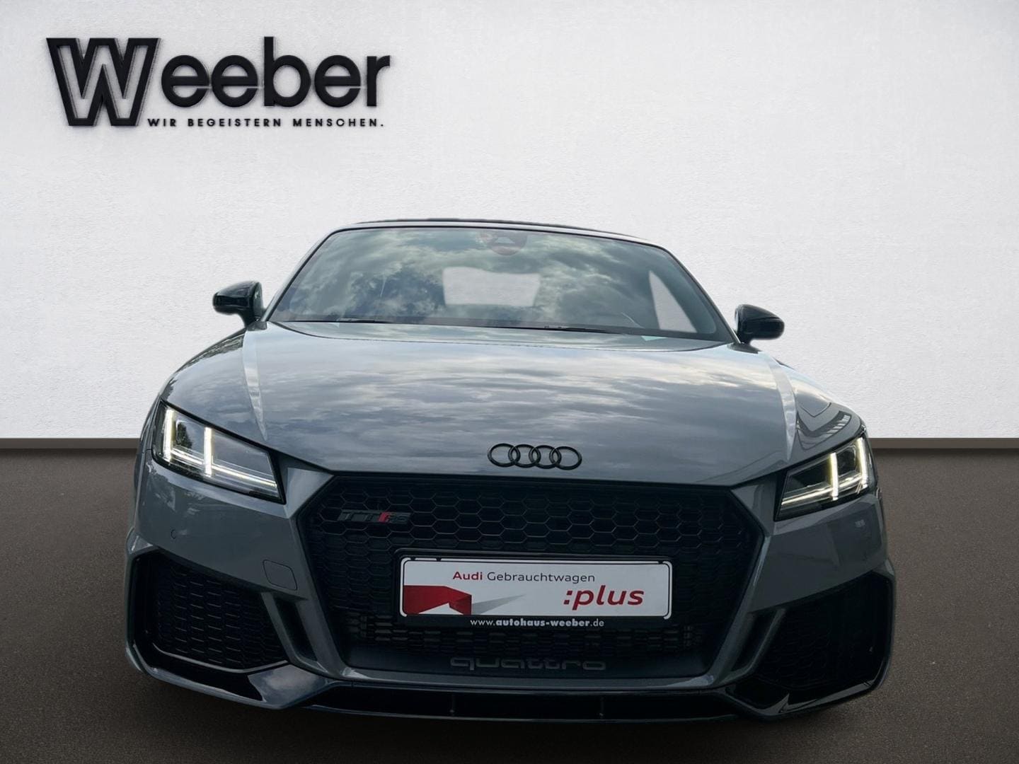 Bild über Audi TT RS Roadster TFSI quattro S tronic - für weitere Informationen kontaktieren Sie den Audi Partner