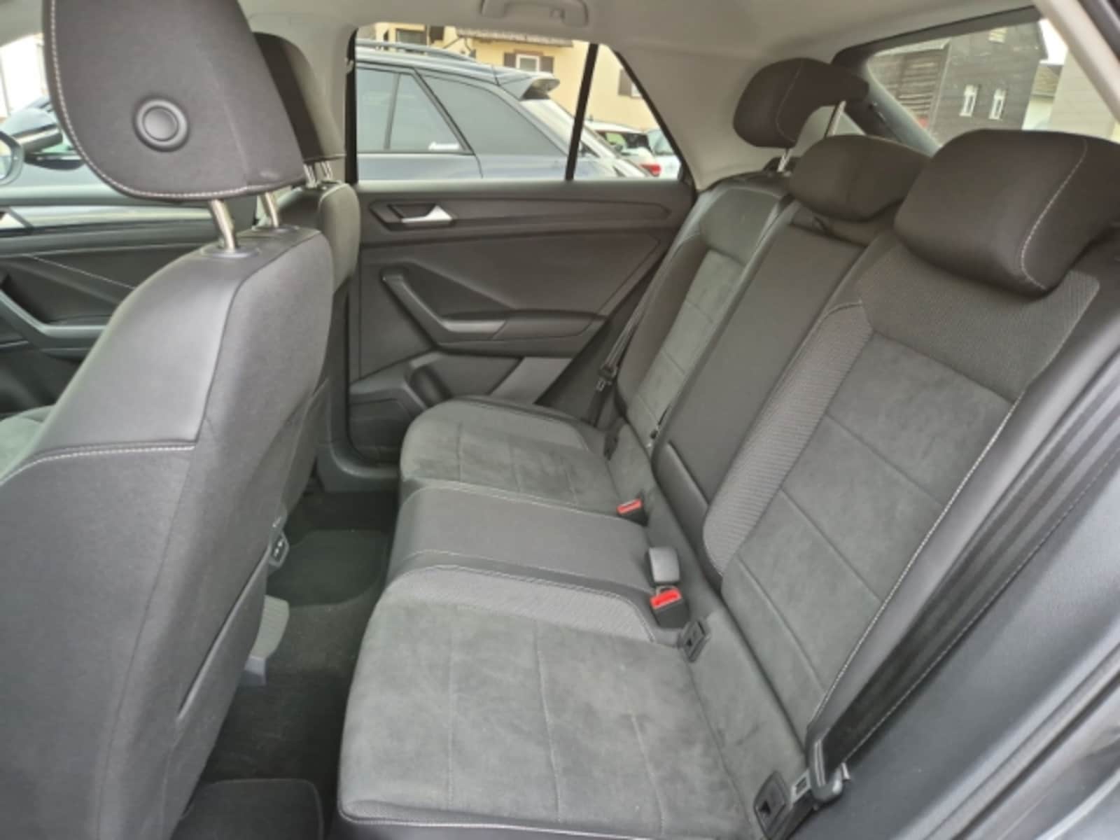 Volkswagen T-Roc – Bild 8