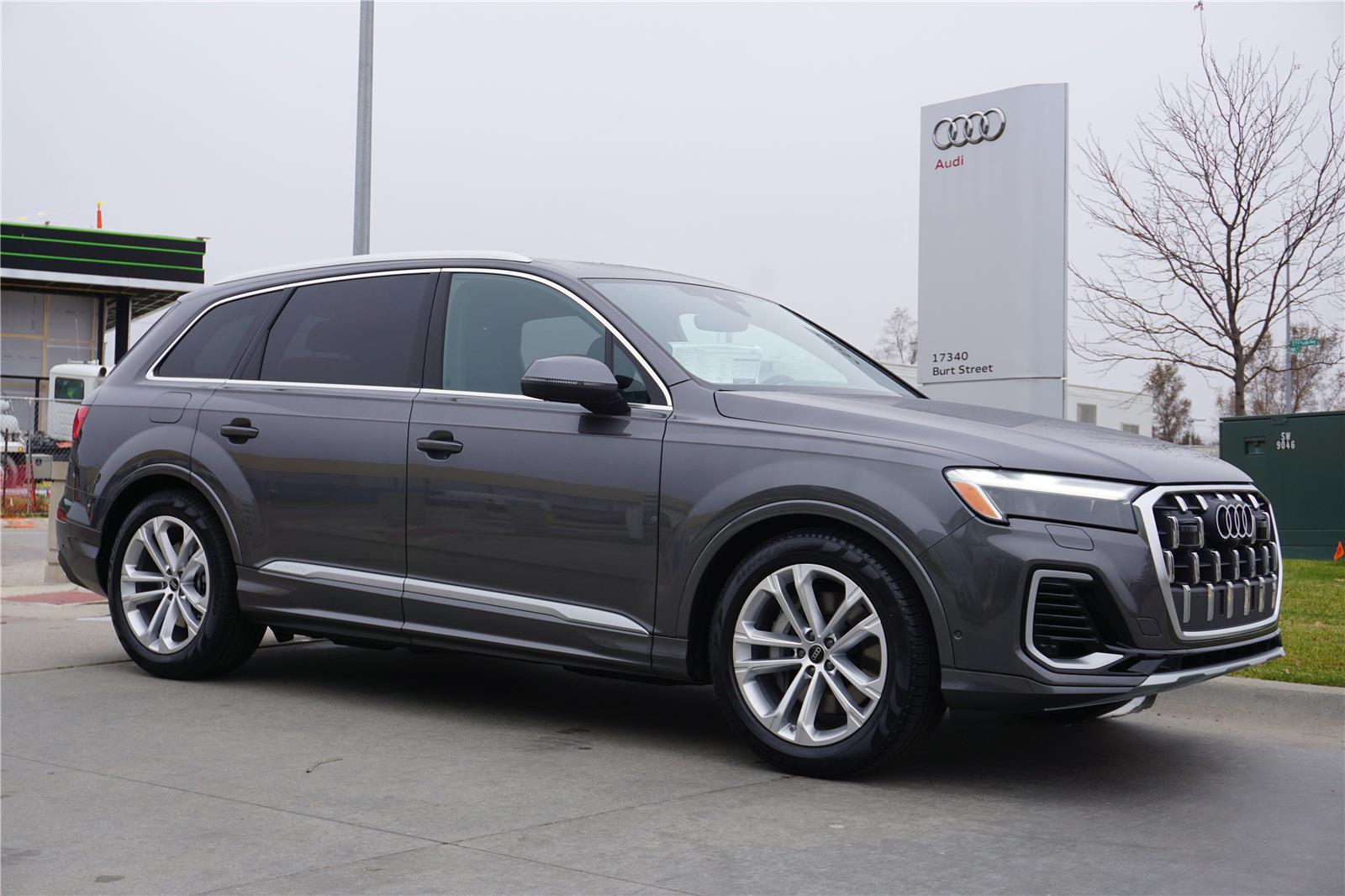 2026 Audi Q7 55 Prestige quattro Tiptronic's photo