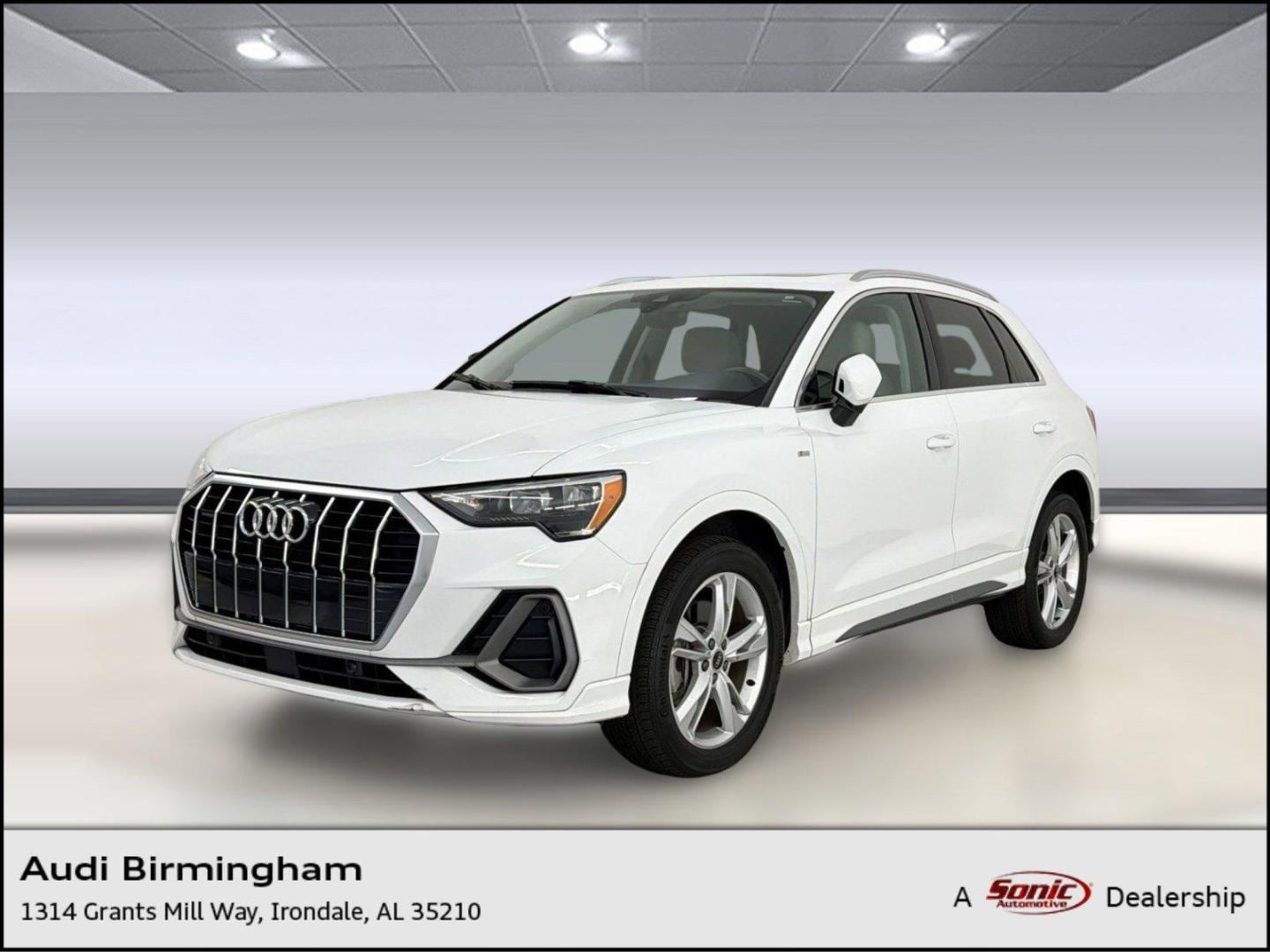 2022 Audi Q3 45 TFSI S Line Premium quattro's photo