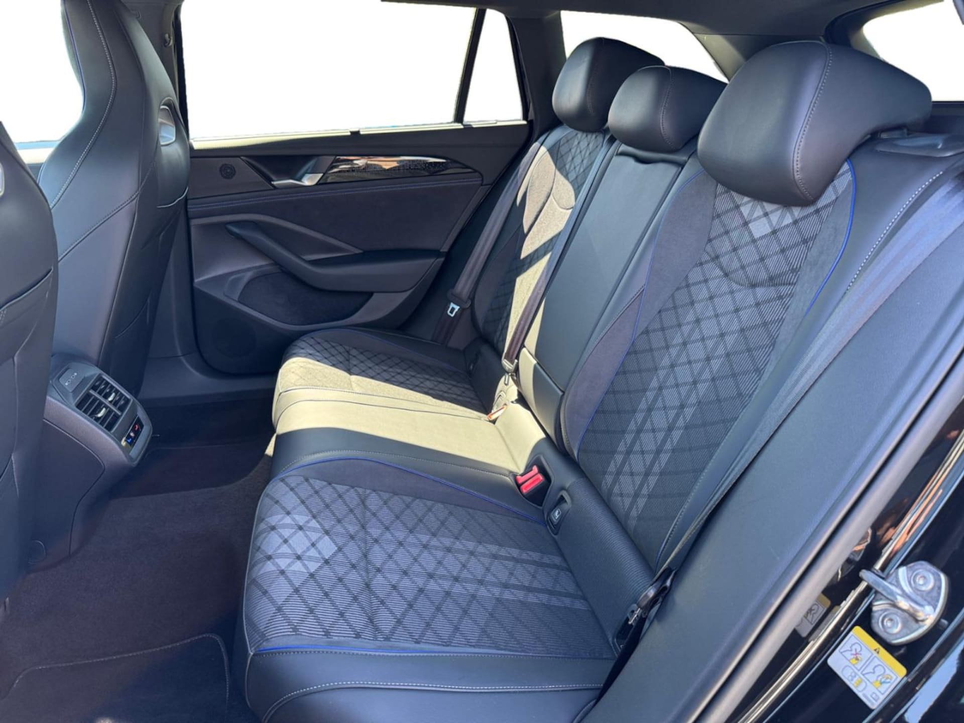 Volkswagen Passat R-Line