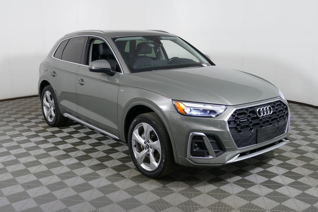 2023 Audi Q5 45 Premium Plus's photo