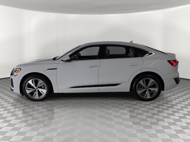 2024 Audi Q8 Sportback e-tron