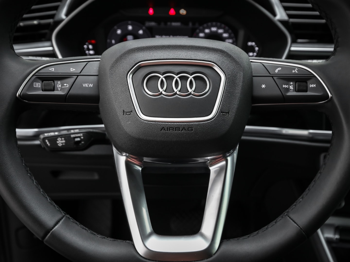 Bild über Audi Q3 TDI 110 kW S tronic - für weitere Informationen kontaktieren Sie den Audi Partner