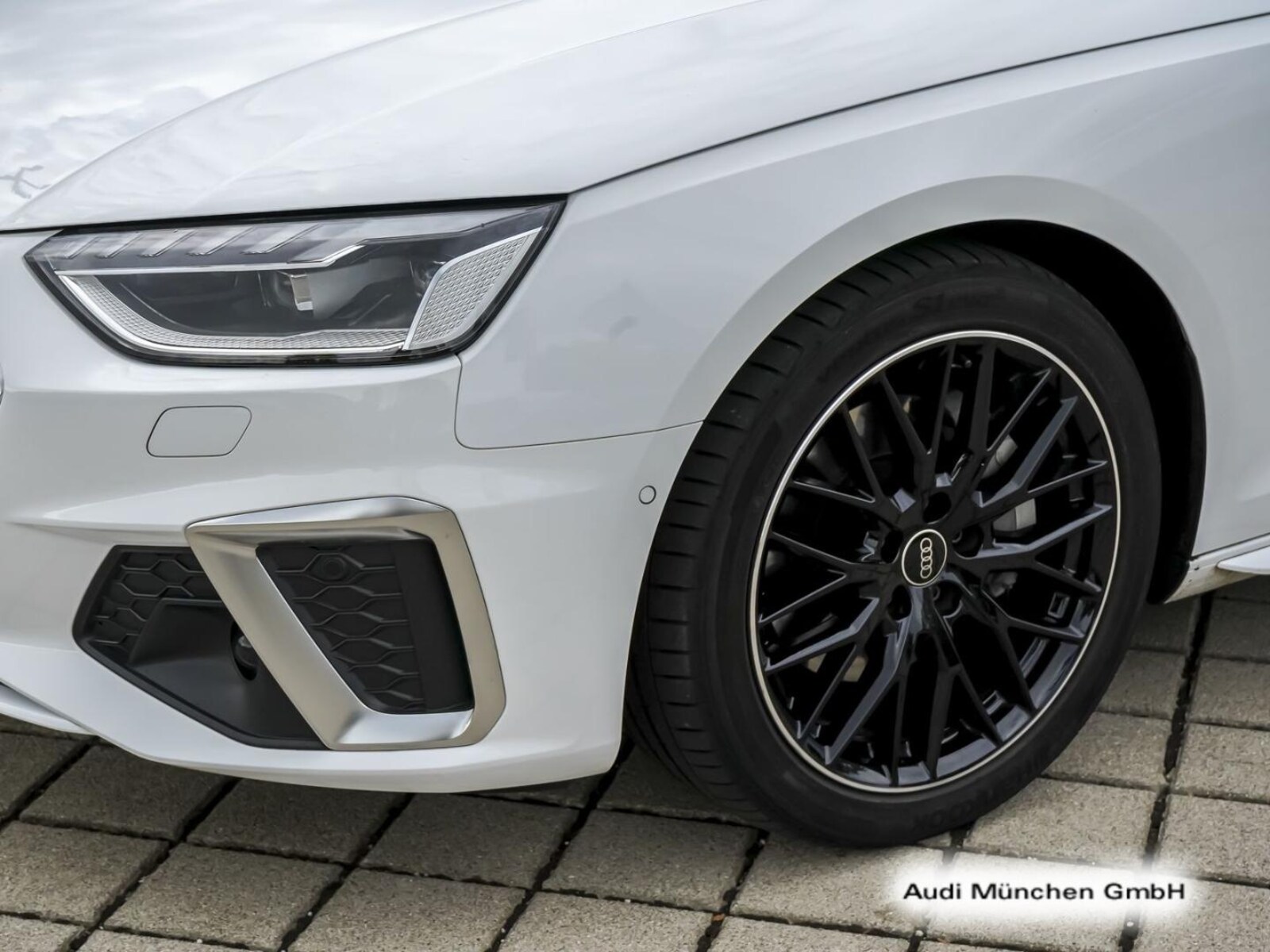 Audi A4 Avant – Bild 9