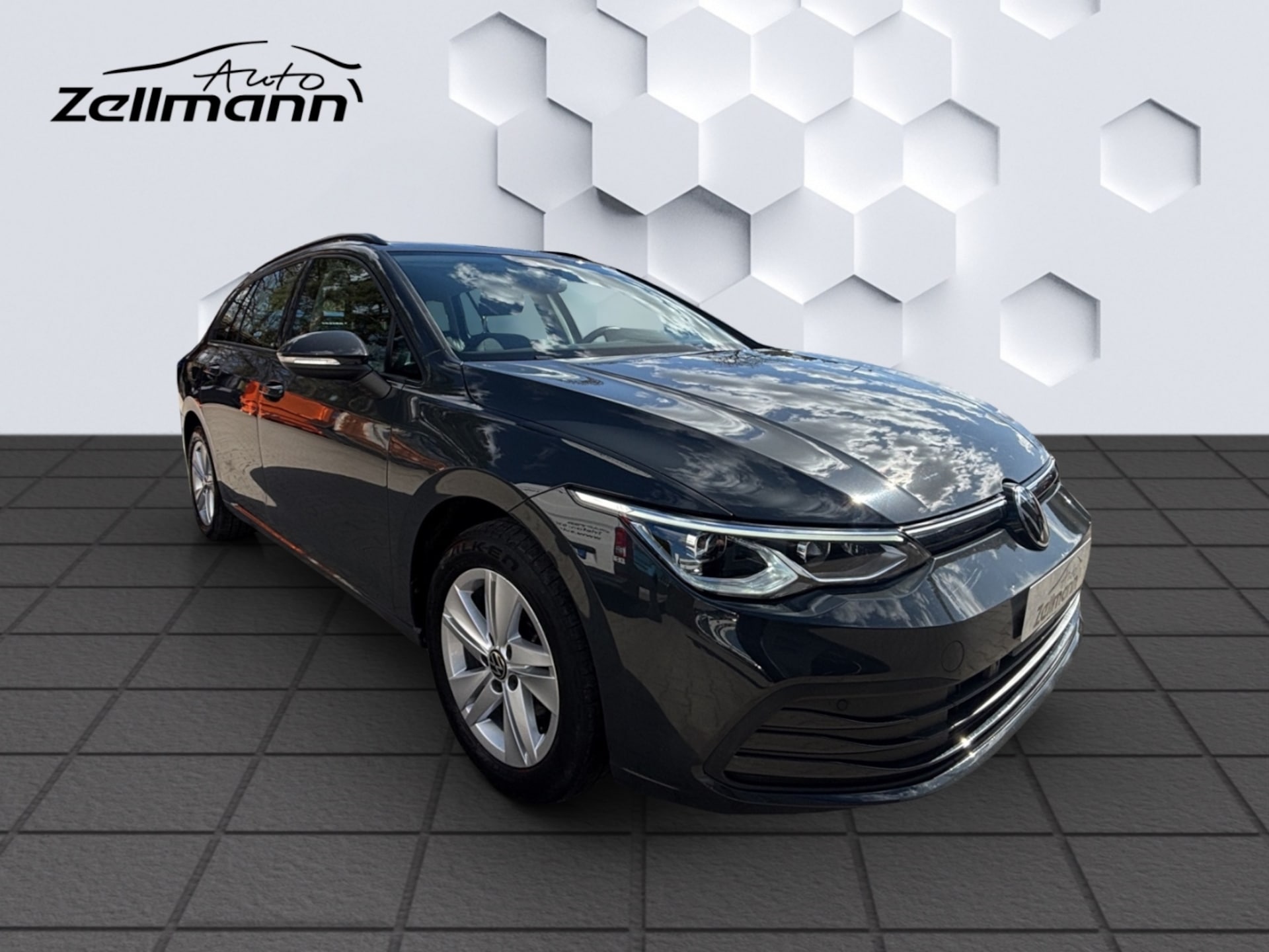 Volkswagen Golf Variant Life