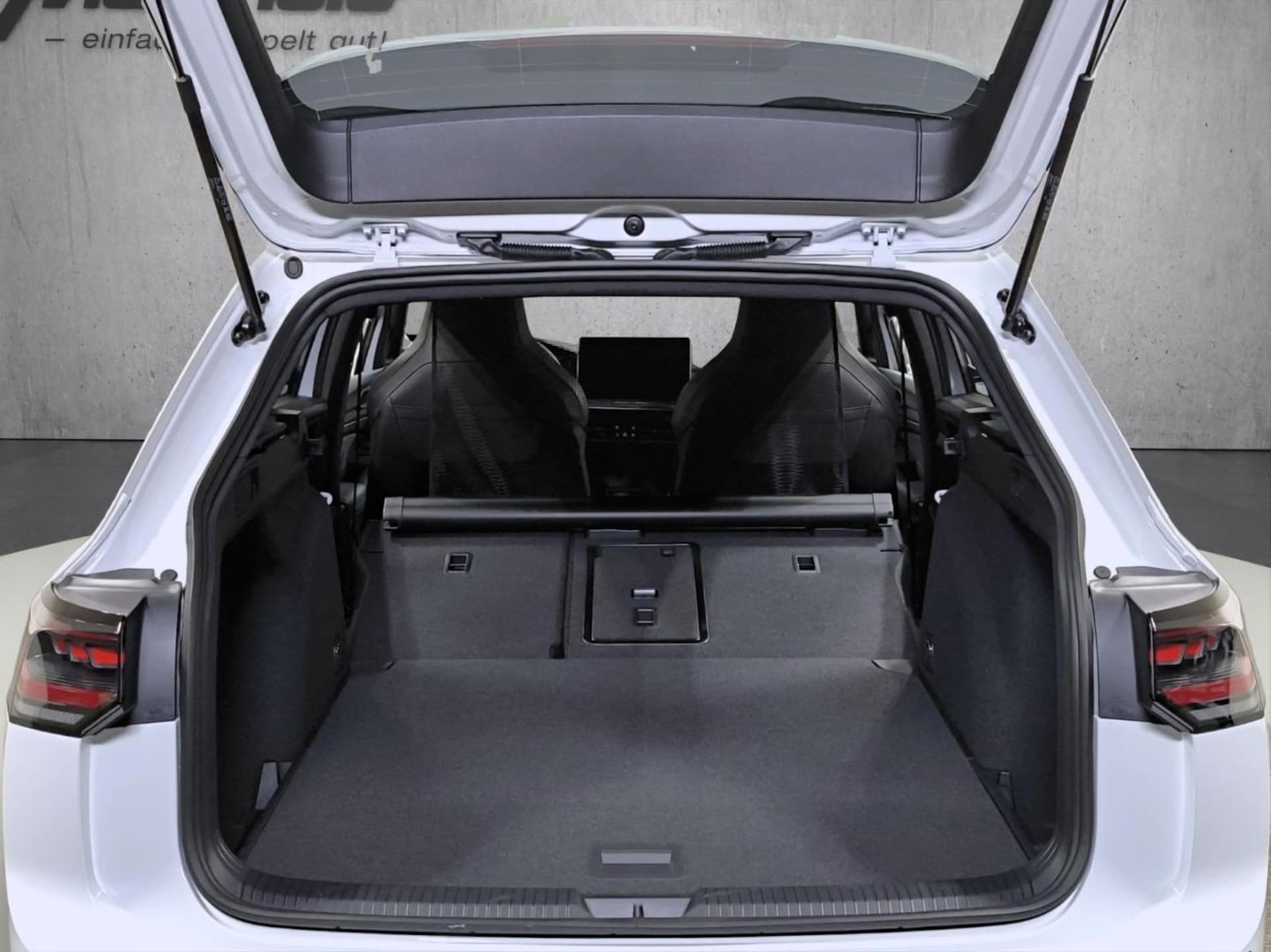Volkswagen Golf Variant R-Line