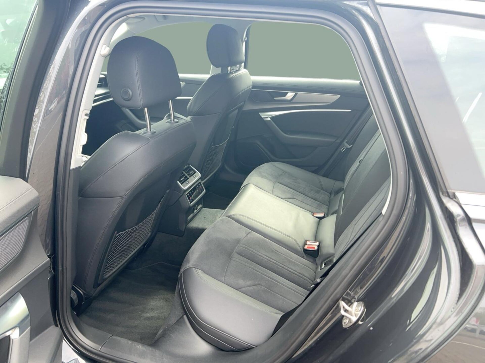 Audi A6 Avant TFSI e Design