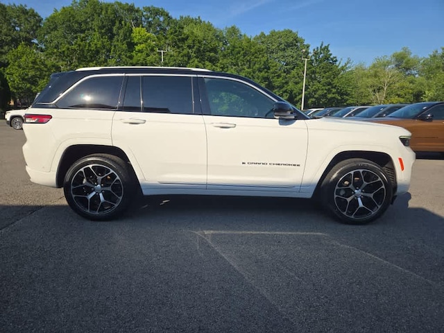 2022 Jeep Grand Cherokee