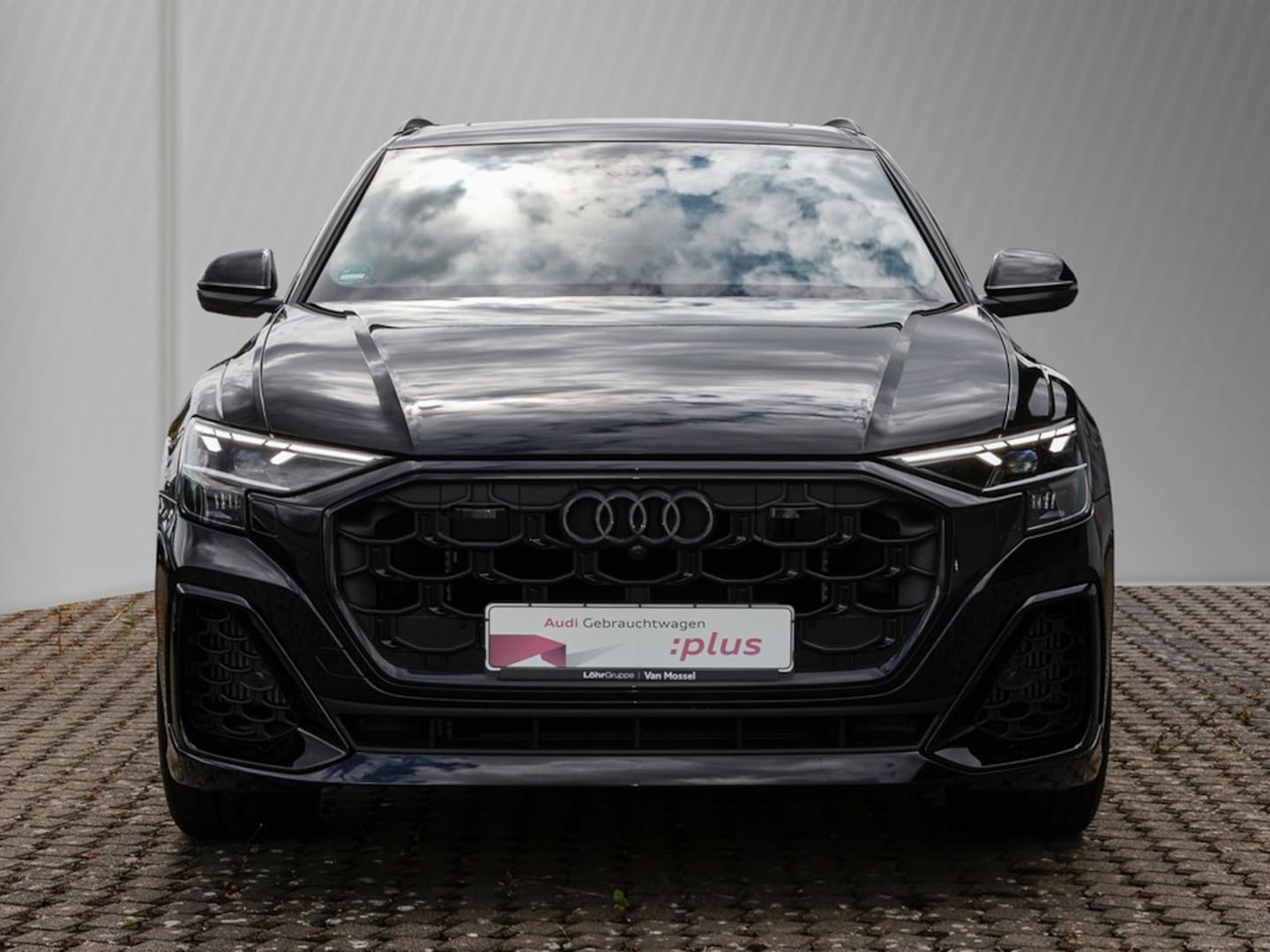 Bild über Audi Q8 SUV TFSI e S line business TFSI e quattro 360 kW tiptronic - für weitere Informationen kontaktieren Sie den Audi Partner